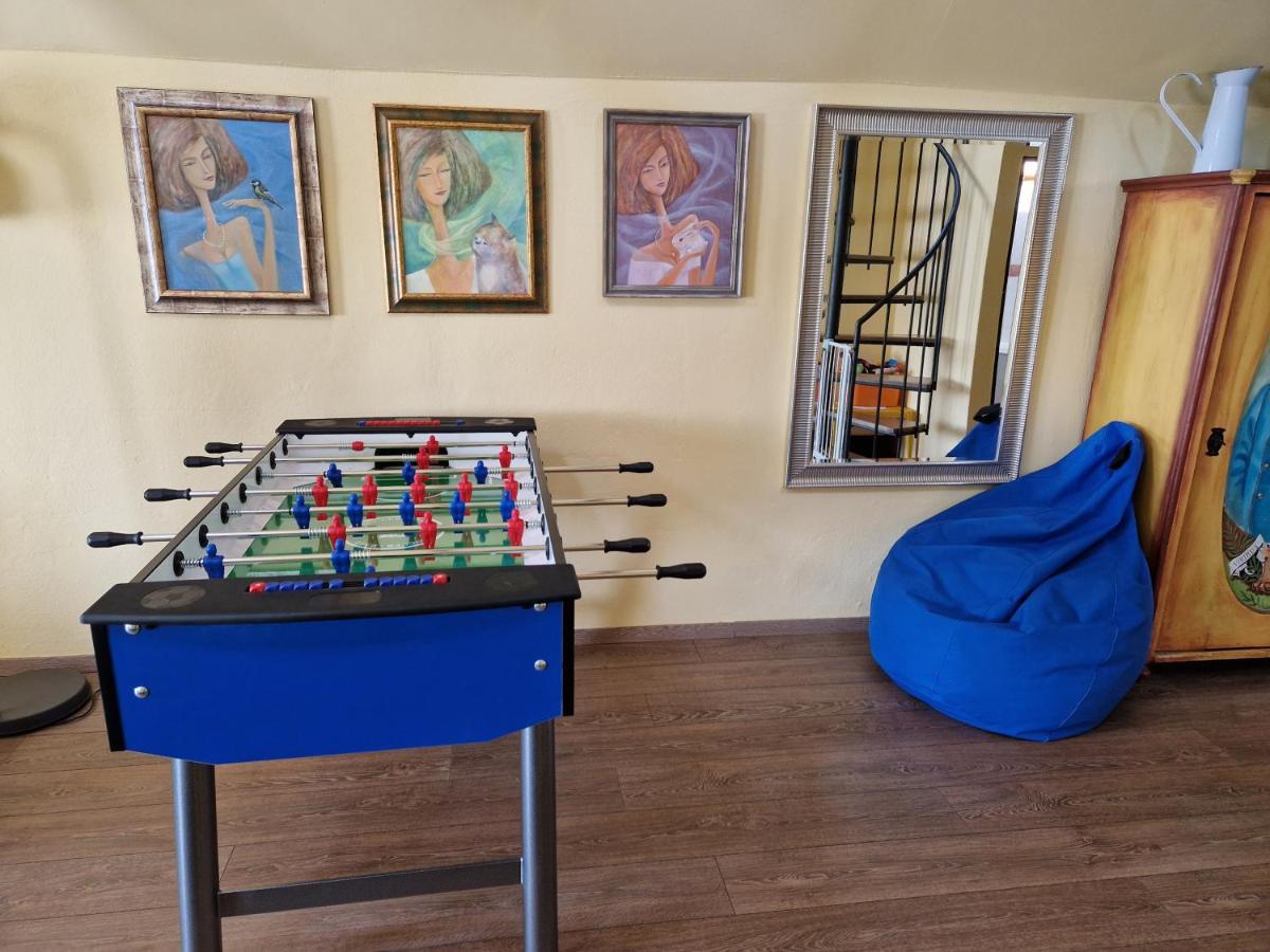 Amazing 5 Bedroom House Krumlov 82 - 4 Min Walk To Main Square Český Krumlov Eksteriør bilde
