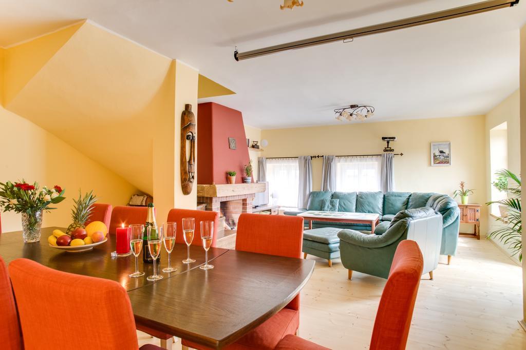 Amazing 5 Bedroom House Krumlov 82 - 4 Min Walk To Main Square Český Krumlov Eksteriør bilde